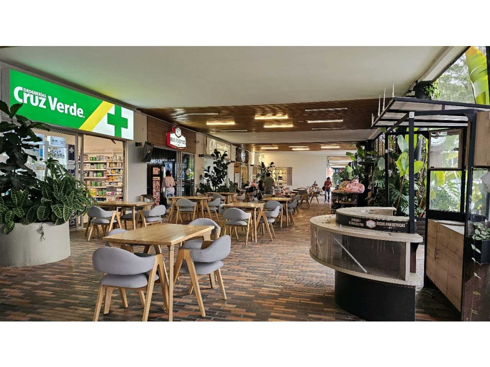 Local comercial en Mall Macedonia - 3
