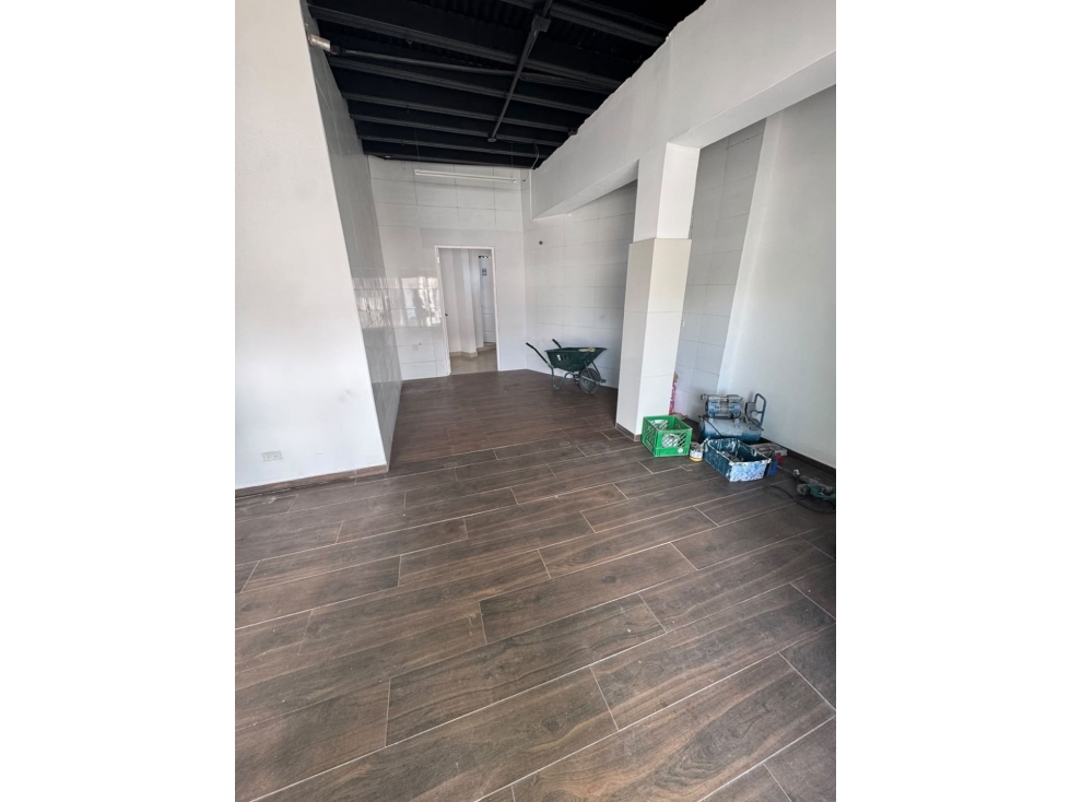 Local Comercial en Parque Lefevre | Excelente Ubicación - 3