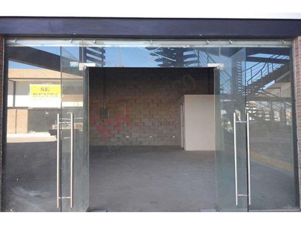 Local comercial en Plaza. Talamas Camandari Juárez Chih. - 4