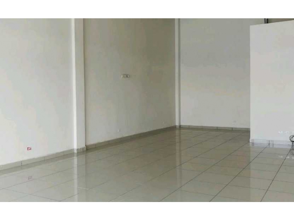 LOCAL COMERCIAL EN PLAZA VILLA ZAITA PLANTA BAJA 79.26M2 — foto 3