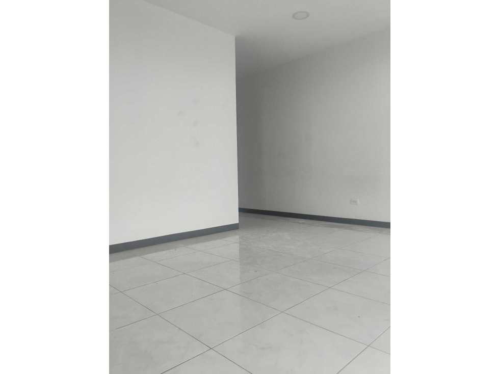 LOCAL COMERCIAL EN RENTA PLAZA COMERCIAL SORIANA EN SANTIAGO - 3