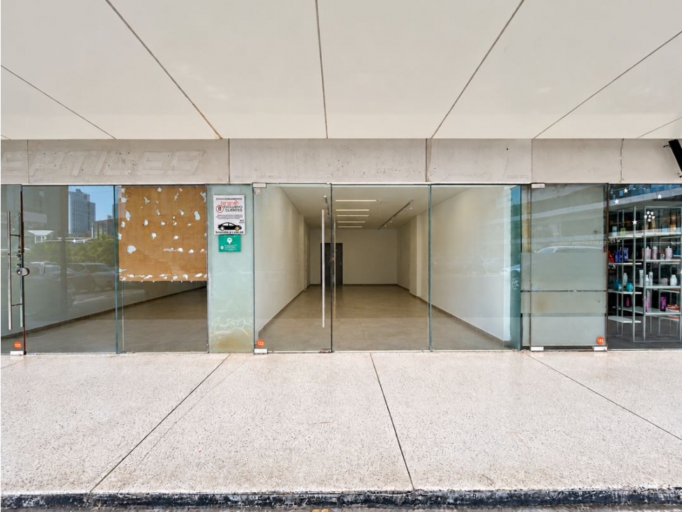 Local comercial en renta, Plaza Tanarah, San Pedro Garza García - 4