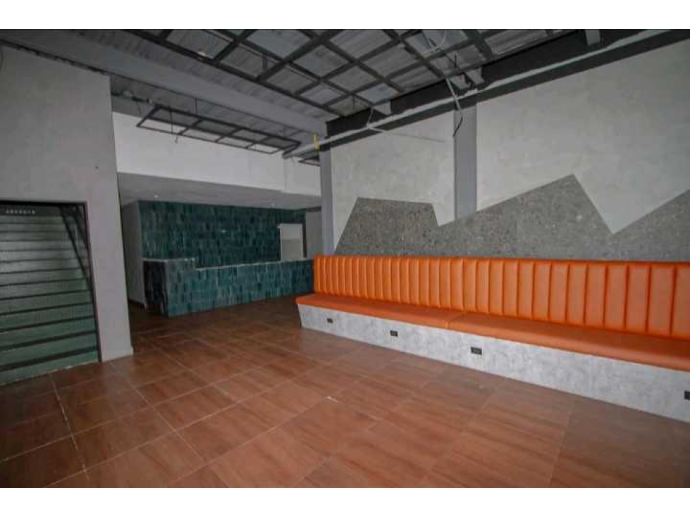 LOCAL COMERCIAL EN SAN FRANCISCO PLAZA CORNER 68 170M2 CON TERRAZA — foto 4