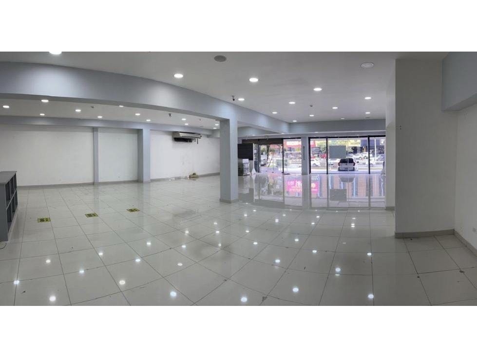 Local Comercial en Vía España 650m2 Obarrio Alto Tráfico $8,500 — foto 2
