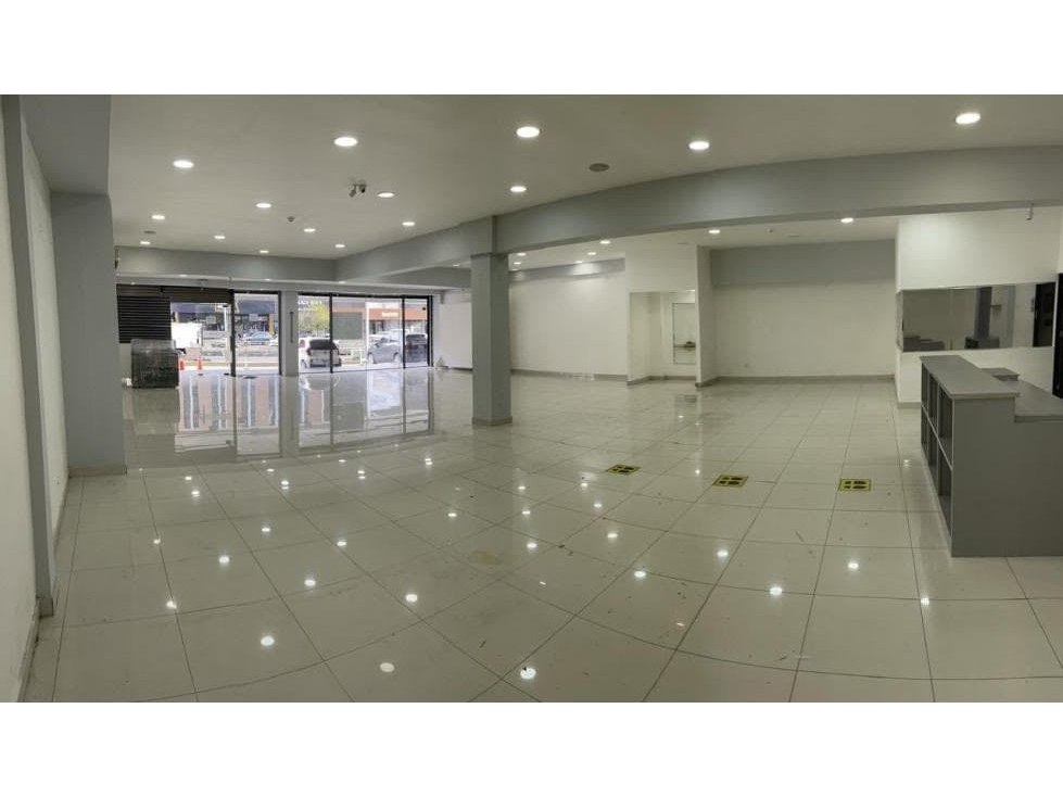 Local Comercial en Vía España 650m2 Obarrio Alto Tráfico $8,500 — foto 6