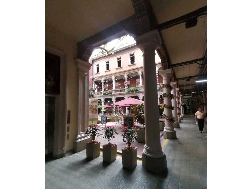 LOCAL COMERCIAL EN VENTA EN CENTRO COMERCIAL VILLA NUEVA