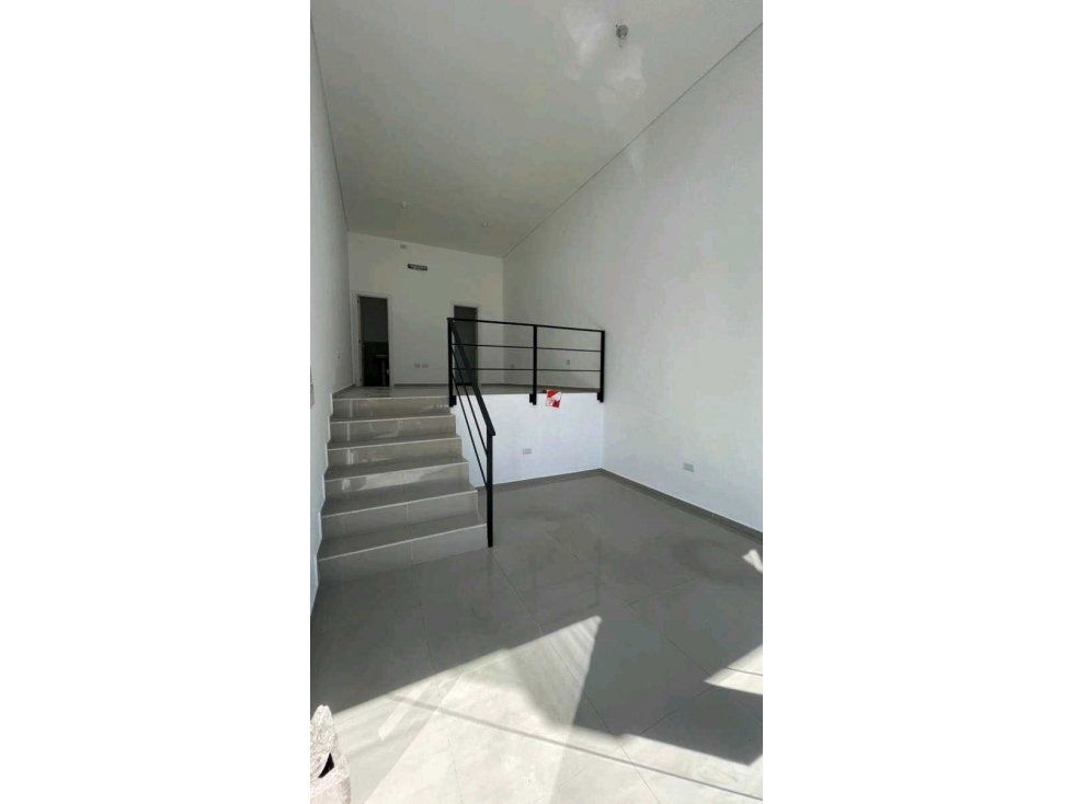 LOCAL COMERCIAL EN VENTA! Ubicación privilegiada:zona centrica - 2