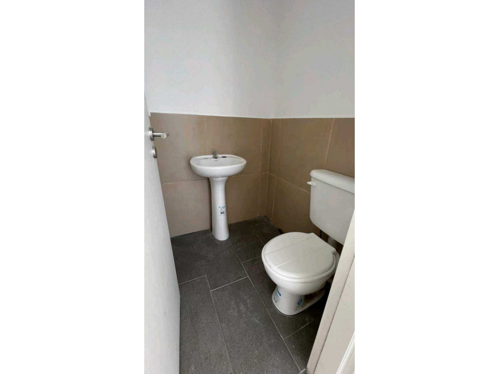LOCAL COMERCIAL EN VENTA! Ubicación privilegiada:zona centrica - 4