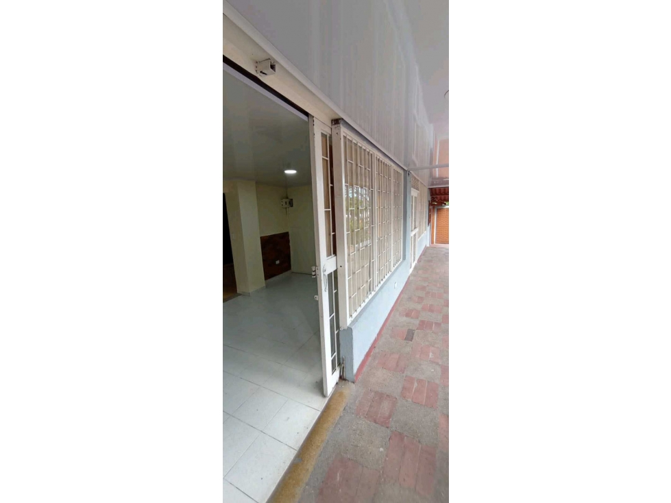 LOCAL COMERCIAL EN VENTA zona CENTRO DE LA CIUDAD — foto 2