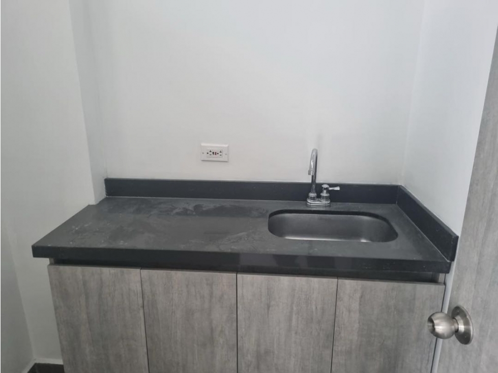 Local comercial en venta zona franca - 4