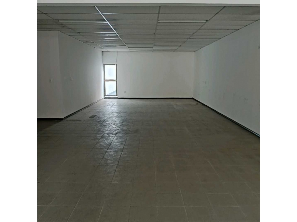 Local Comercial en Santa Barbara - Bogotá — foto 3