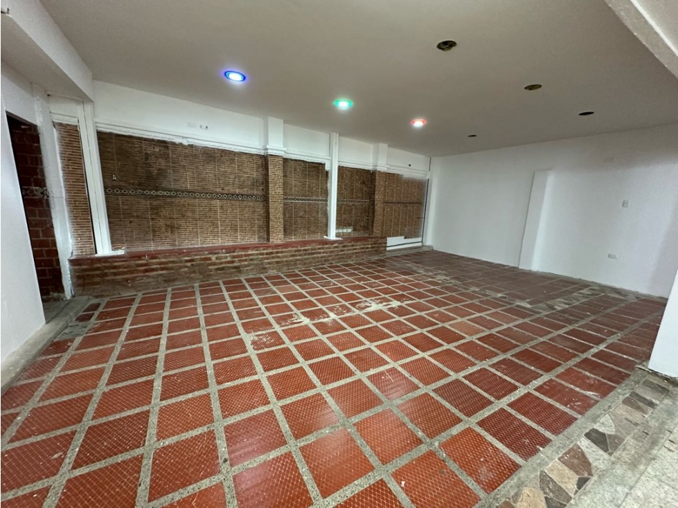 LOCAL COMERCIAL PARA ALMACÉN DE CADENA O GASTROBAR EN ARRIENDO CL 82 — foto 6