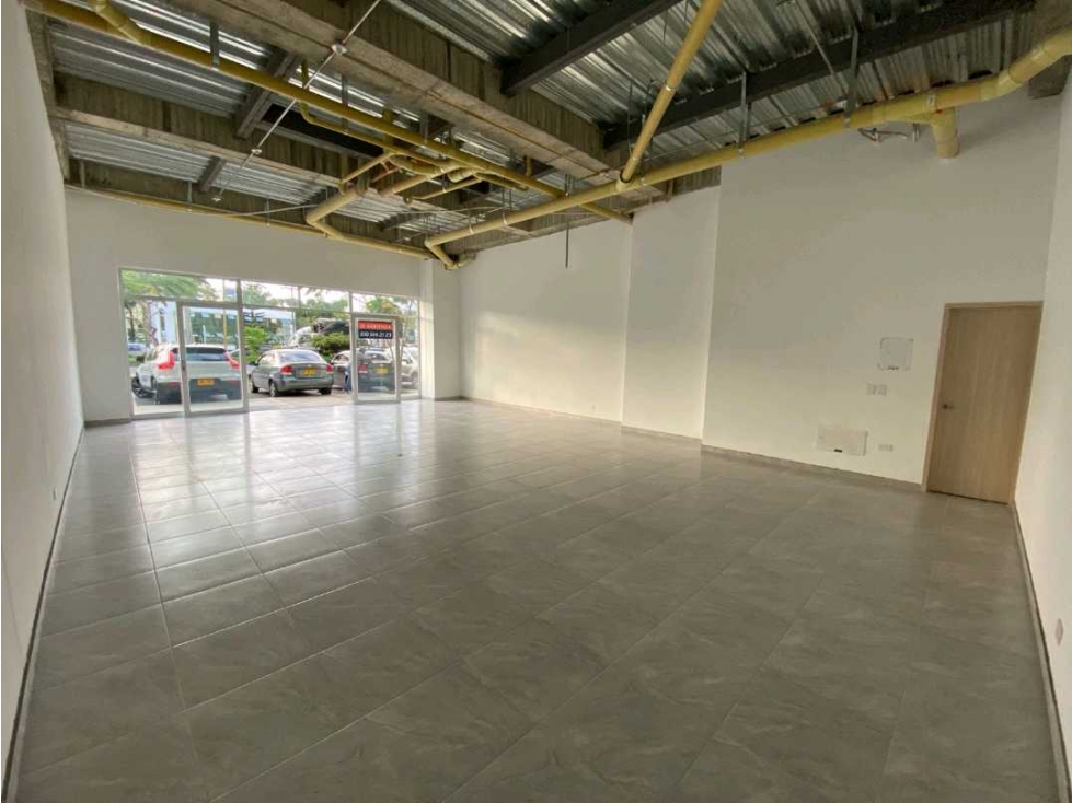 LOCAL COMERCIAL PARA RENTA - 4