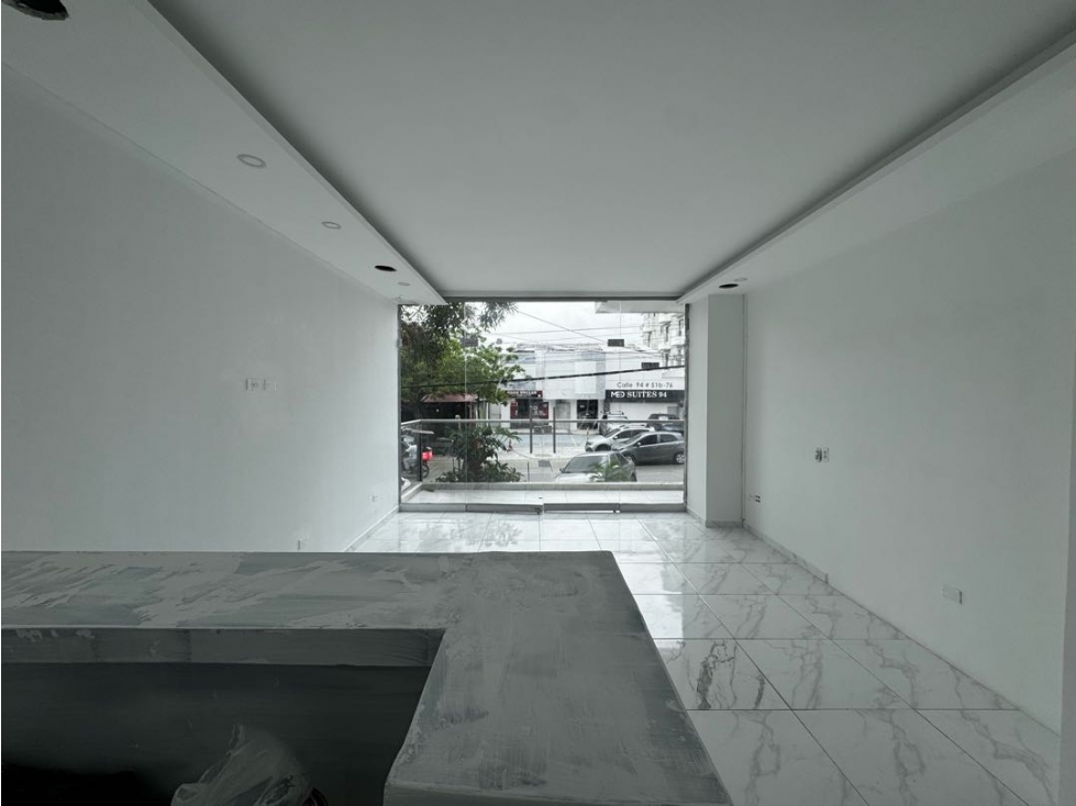 LOCAL COMERCIAL PELUQUERIA SPA ODONTOLOGIA SOBRE LA 93 HOTEL MOVICH — foto 4
