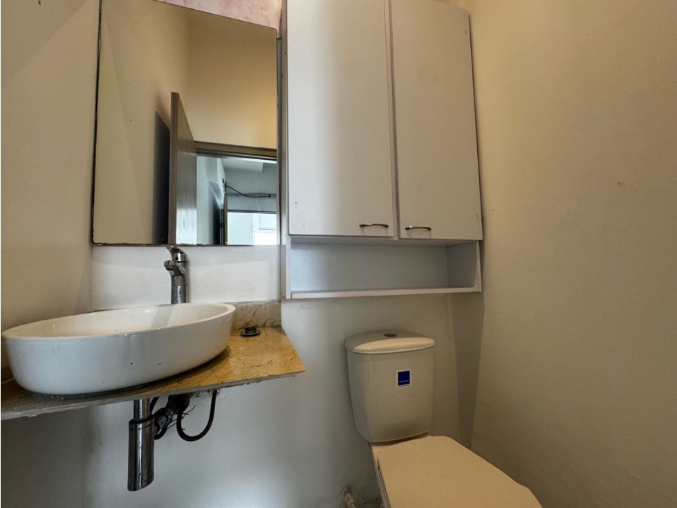 LOCAL COMERCIAL PELUQUERIA SPA ODONTOLOGIA SOBRE LA 93 HOTEL MOVICH — foto 6