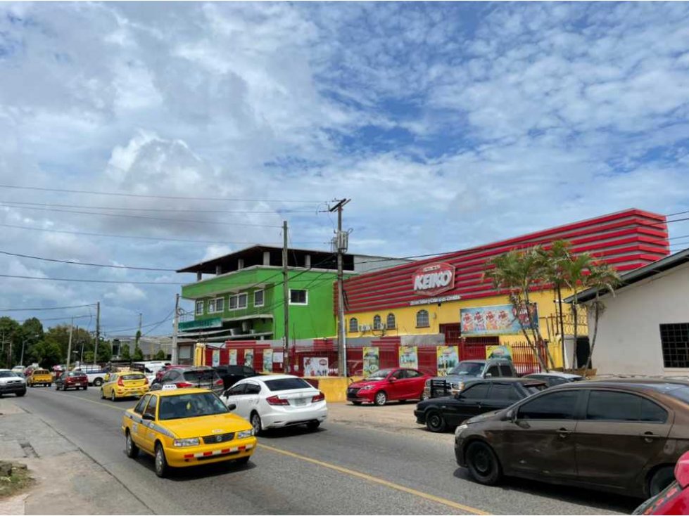 Local Comercial en La Chorrera de Productos Keiko — foto 2