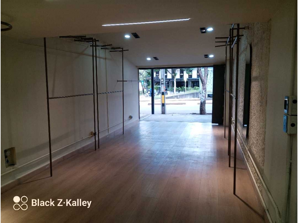 Local comercial área 35m2 belén la palma