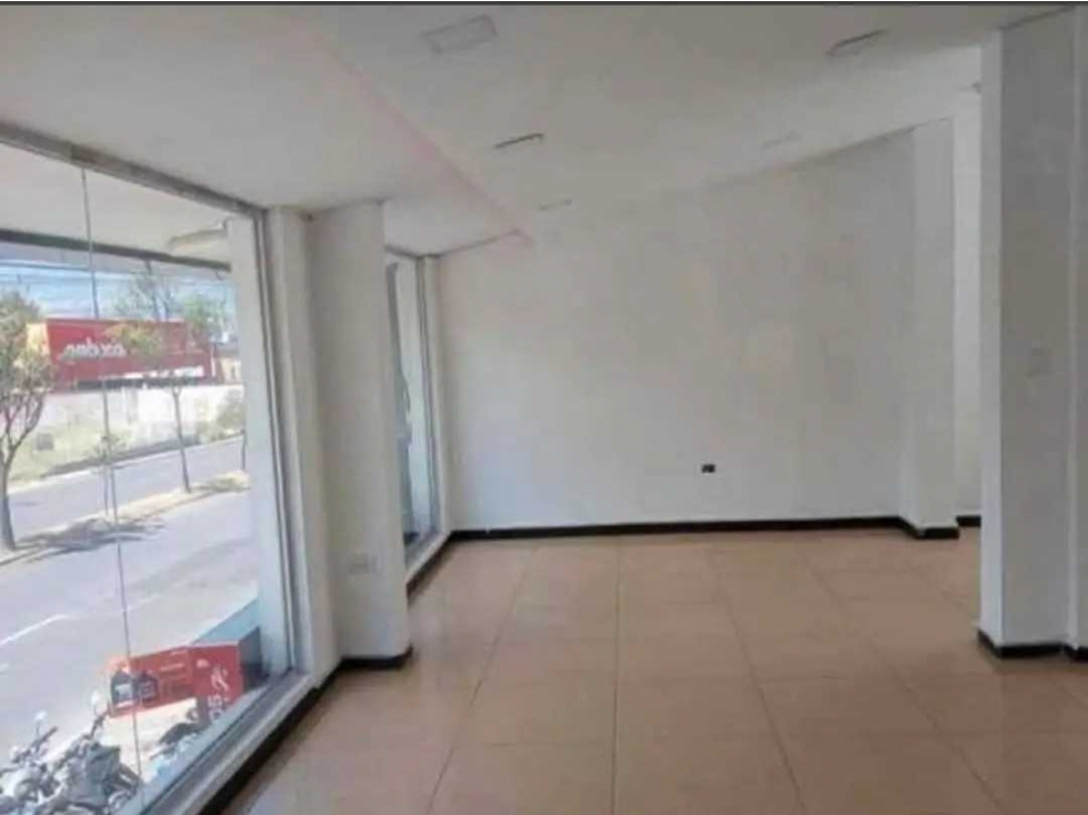 Local Comercial en Renta, Sector Tumbaco, 100m2, 2 baños — foto 5