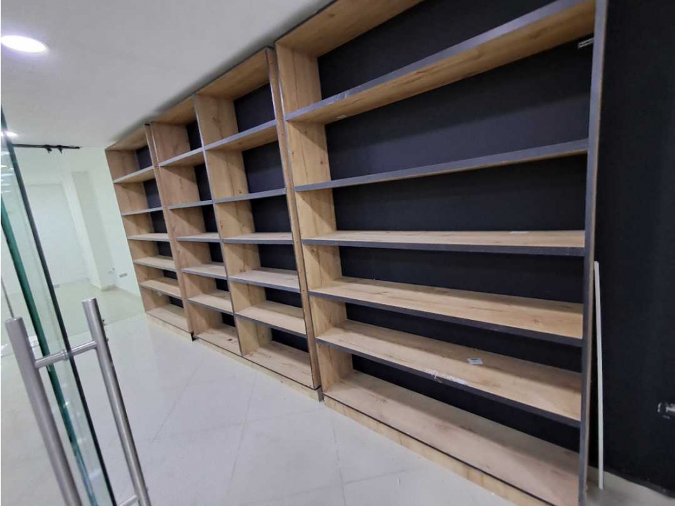 Local comercial Sabaneta Sector Aves Marias Iva incluido