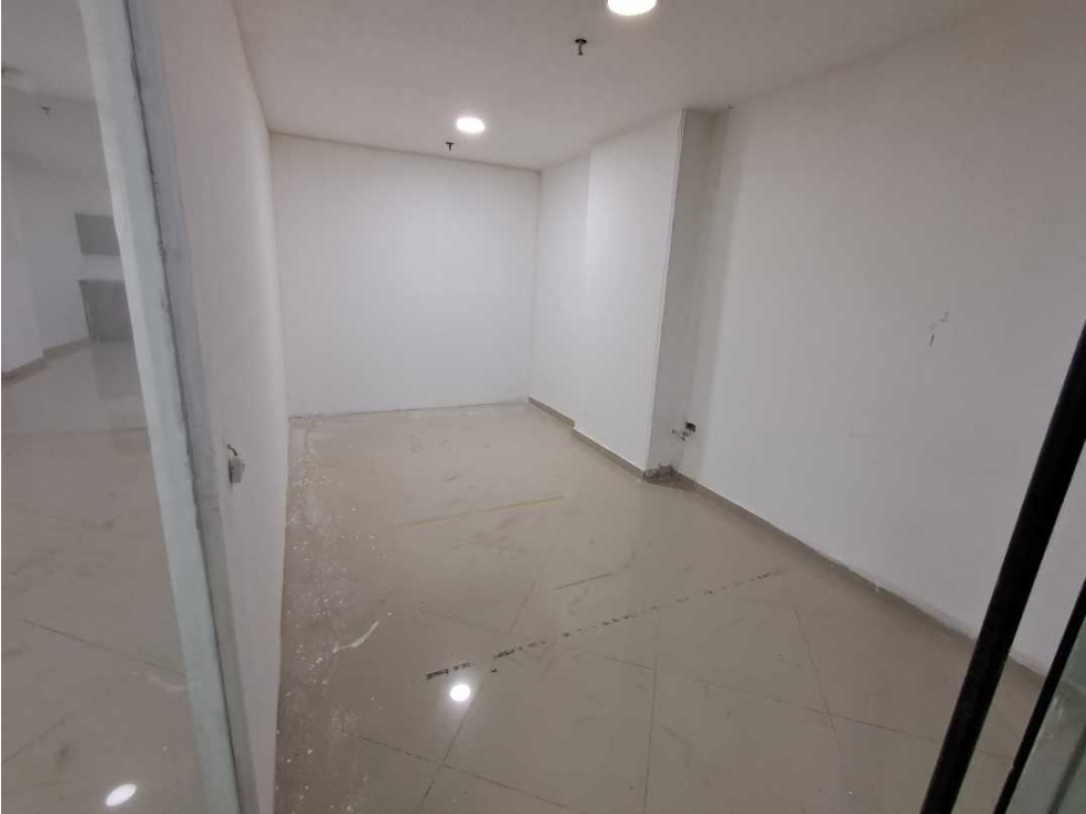 Local comercial Sabaneta sector Aves María - Iva incluido