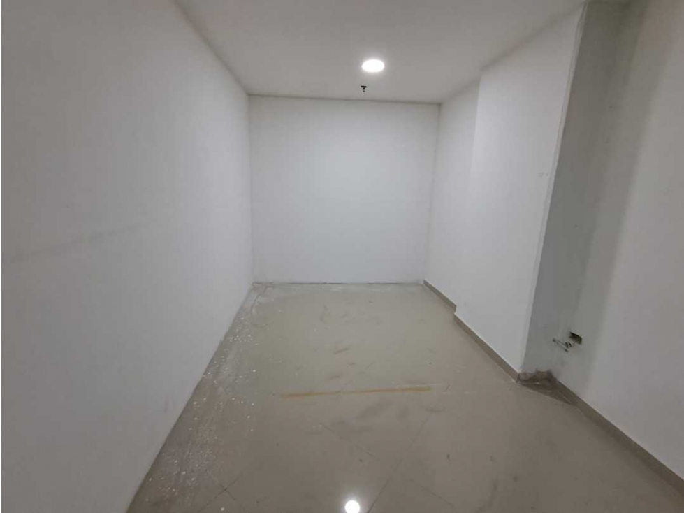 Local comercial Sabaneta sector Aves María - Iva incluido — foto 6