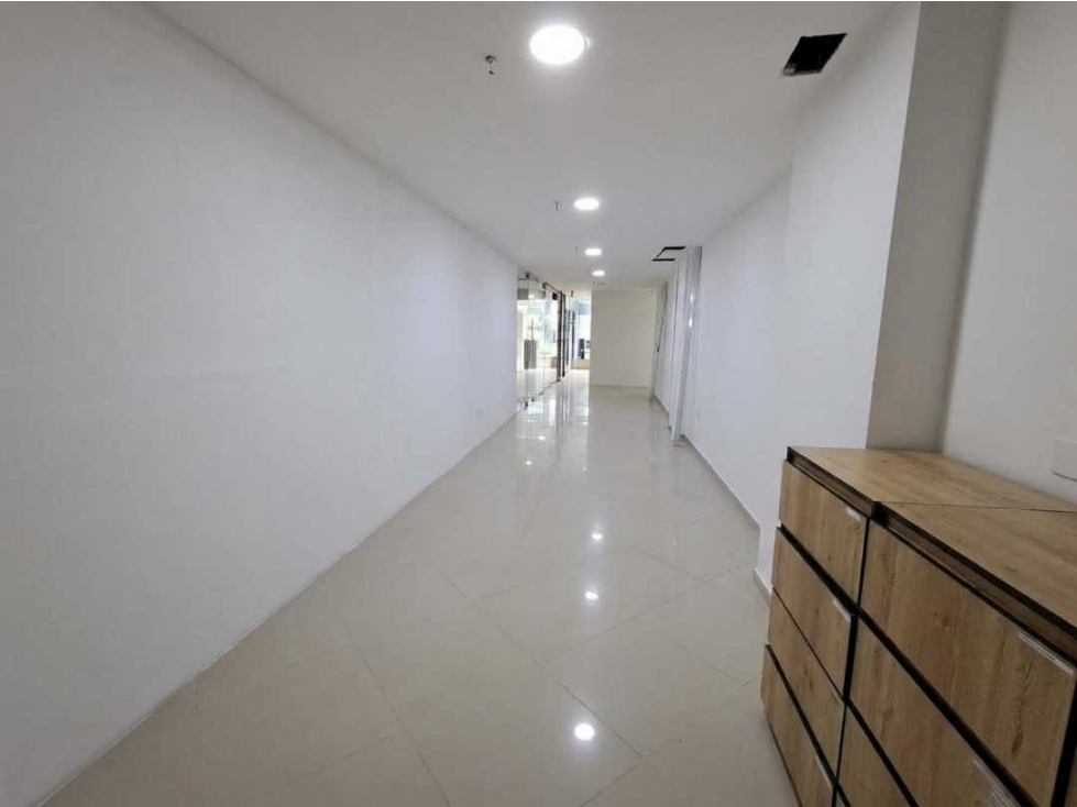 Local comercial Sabaneta sector Aves María Iva incluido — foto 6