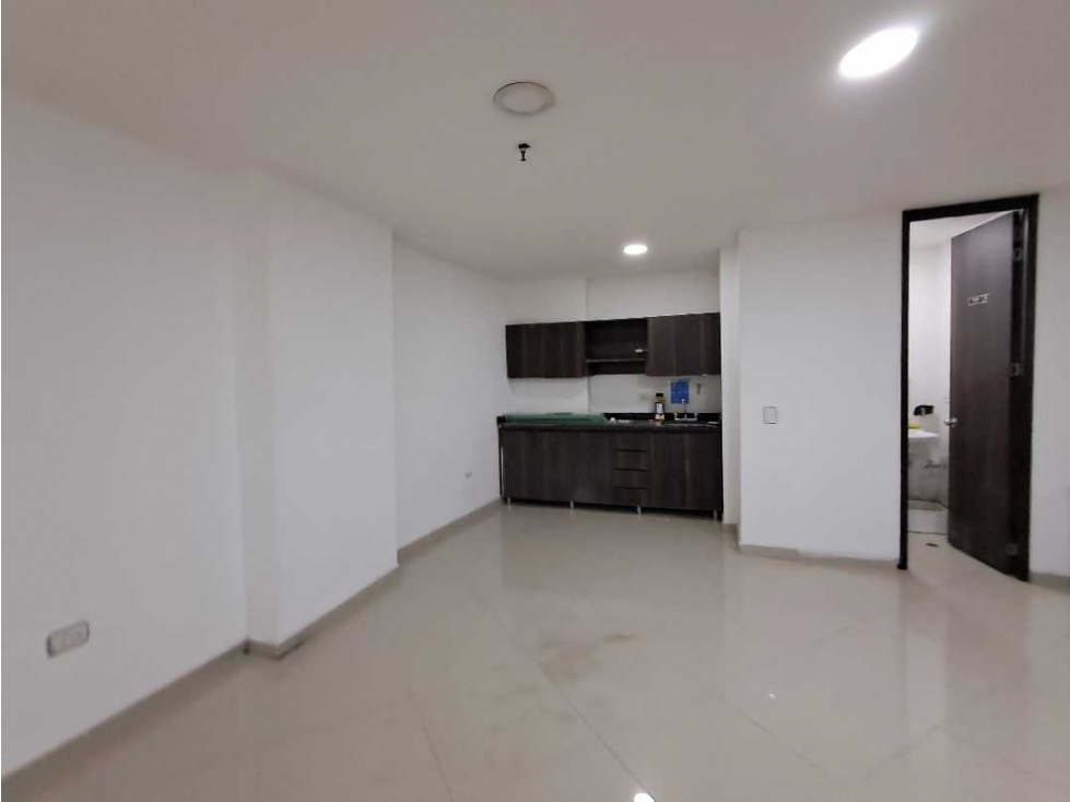 Local comercial Sabaneta sector Aves María Iva incluido — foto 4