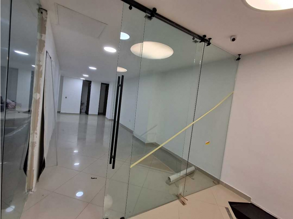 Local comercial Sabaneta sector Aves María IVA INCLUIDO — foto 2