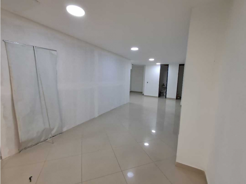 Local comercial Sabaneta sector Aves María IVA INCLUIDO — foto 4