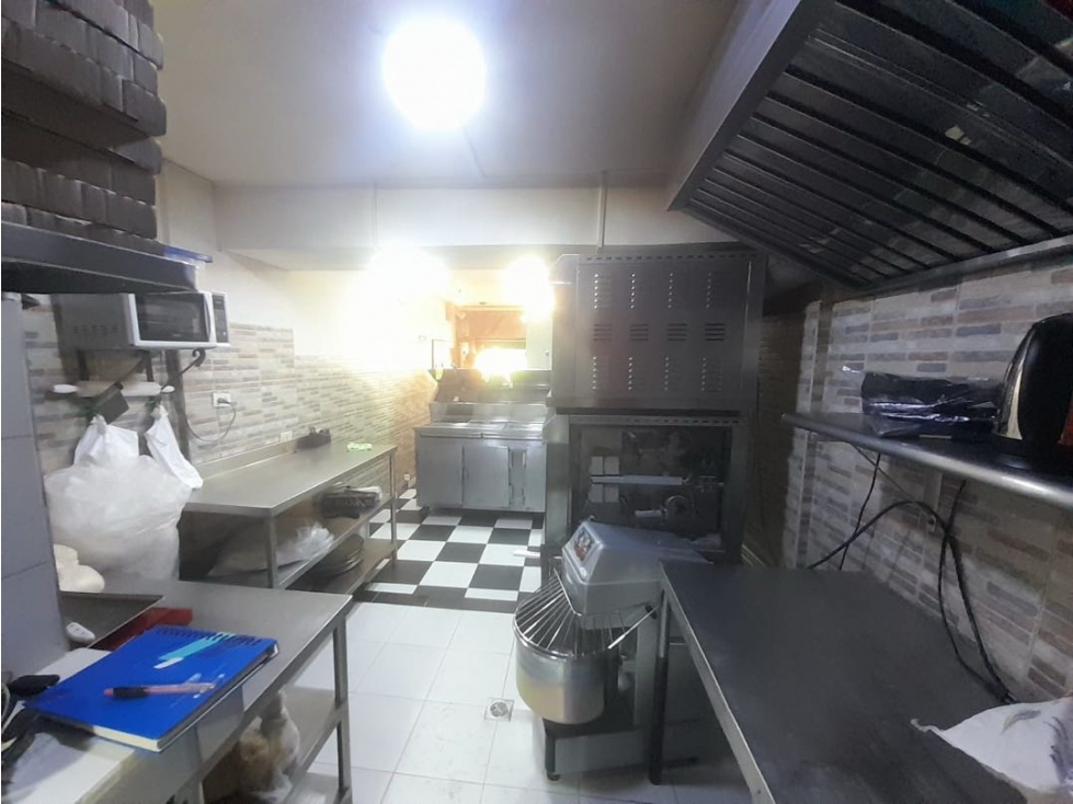 Local comercial Sector Bolivariana Laureles