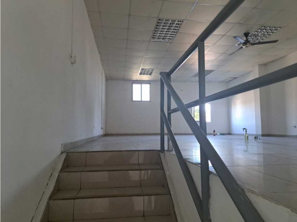 LOCAL COMERCIAL VIA PANAMERICANA - 4
