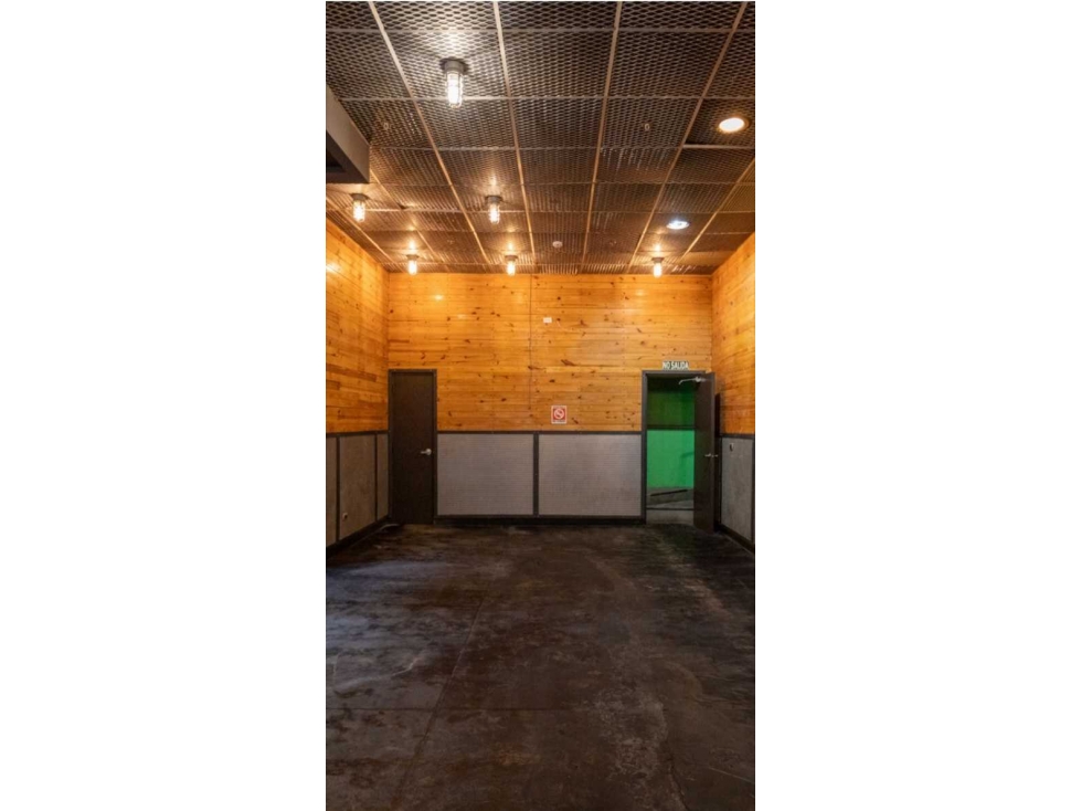 LOCAL COMERCIAL EN OBARRIO 303M2 PLANTA BAJA - 6