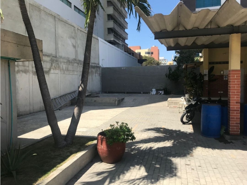 LOCAL CON OFICINAS EN ARRIENDO SECTOR COMERCIAL — foto 4