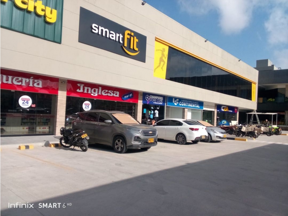 Local de 510M2 en C.C Mi plaza los Robles - 3