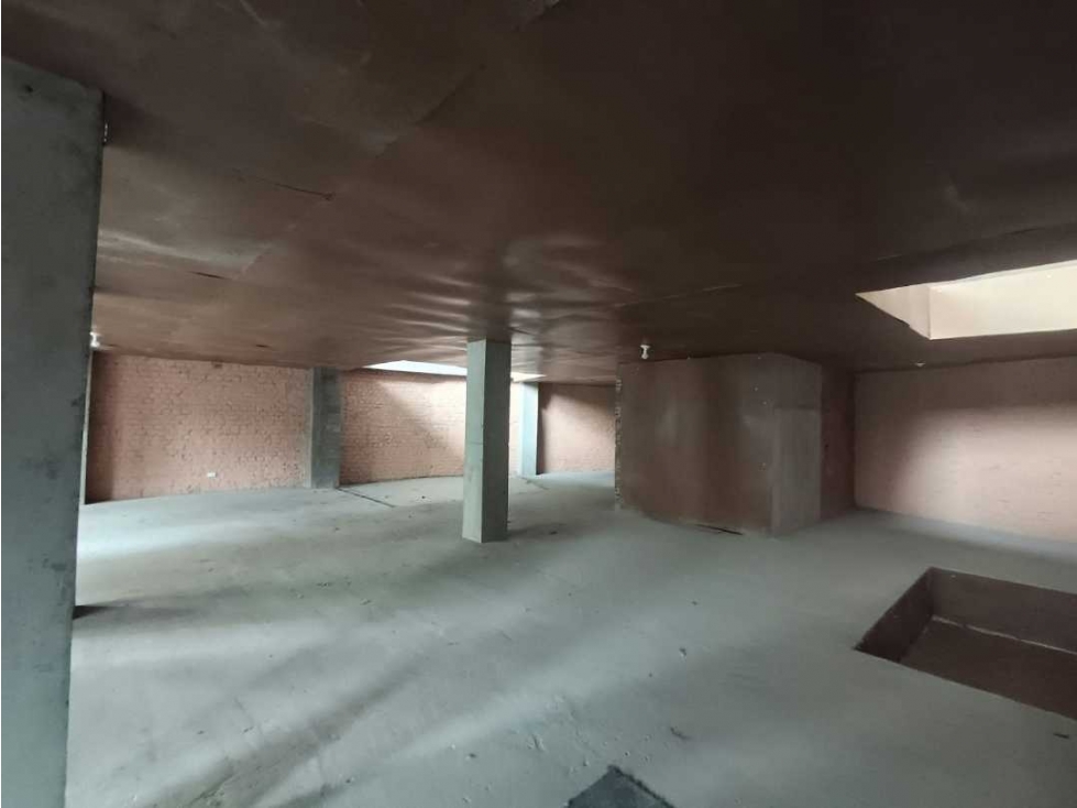 ARRIENDO LOCAL DE 120M² DUPLEX ZONA DE LA CANDELARIA — foto 2