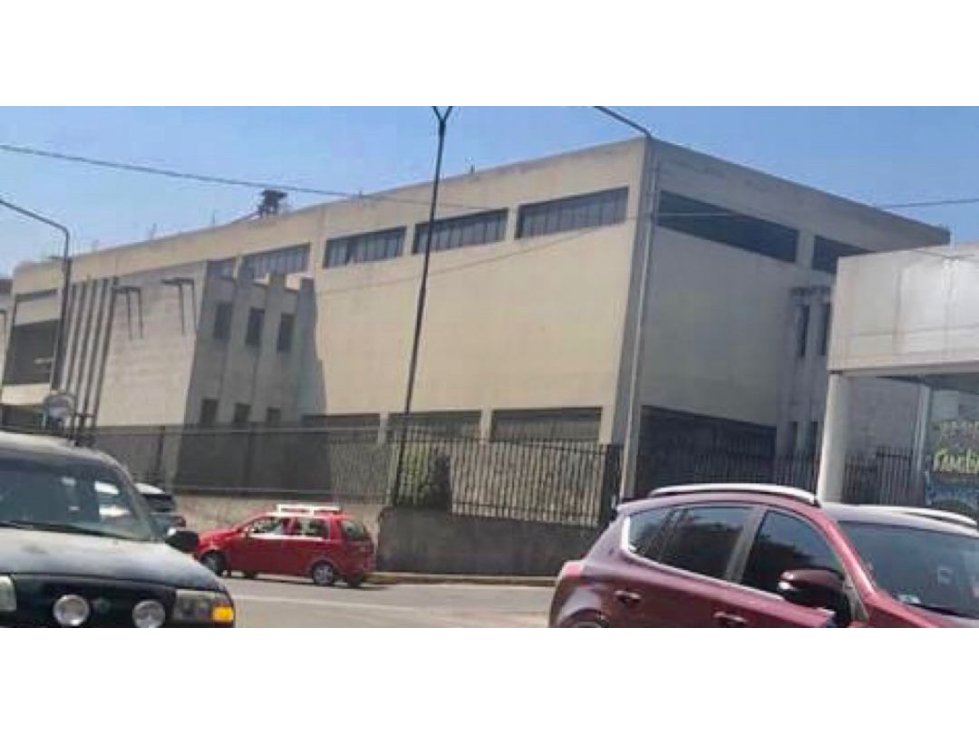 VENTA DE LOCAL COMERCIAL CERCADO AREQUIPA - 3