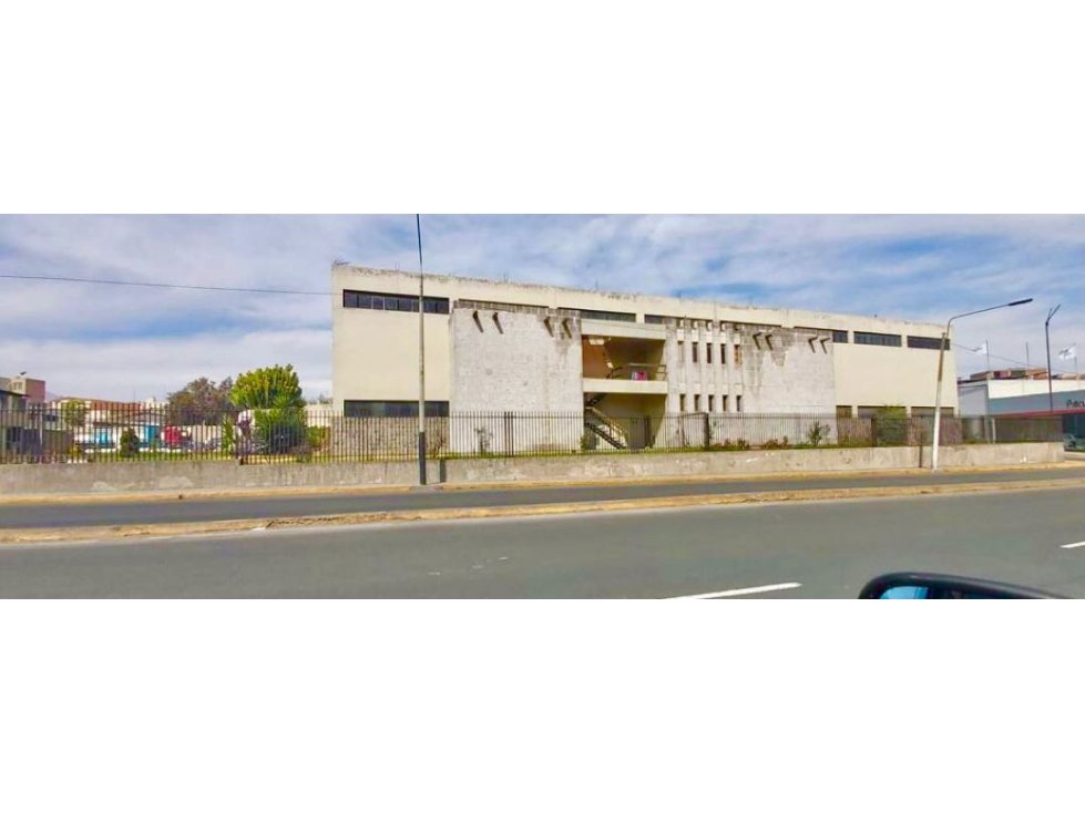 VENTA DE LOCAL COMERCIAL CERCADO AREQUIPA - 4