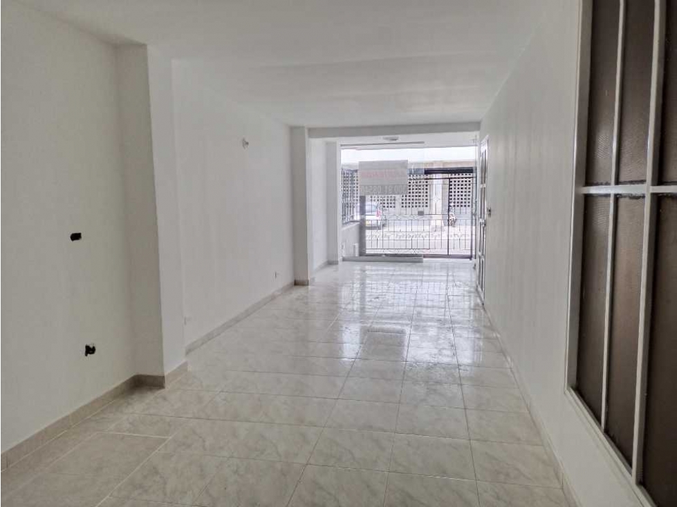 LOCAL EN ALQUILER AL SUR DE CALI BARRIO VALLE DEL LILÍ — foto 5