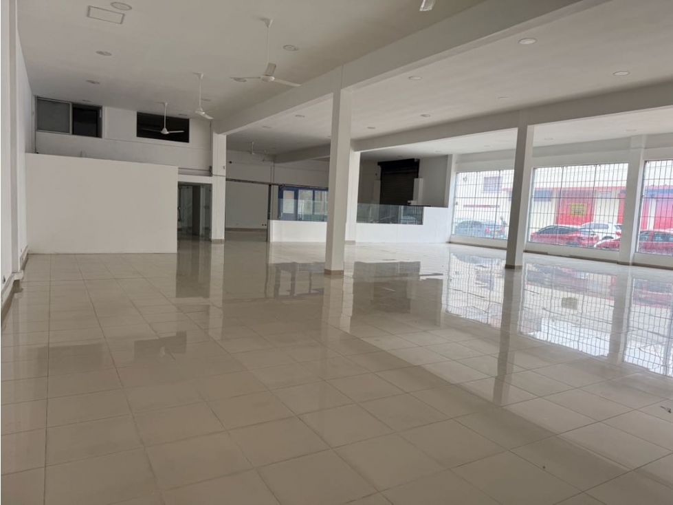 Local en Arriendo Barrio Colombia — foto 2