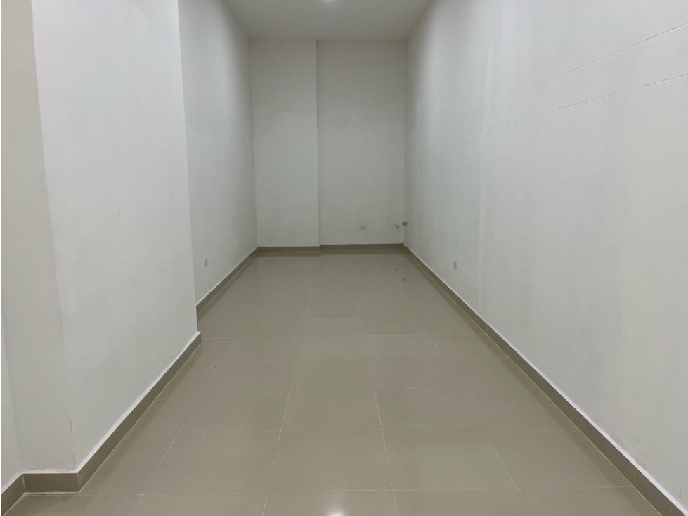 Local en arriendo Caldas centro - 2