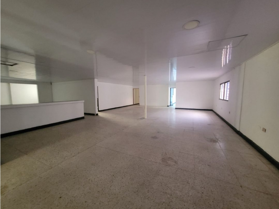 Local en arriendo el poblado Autonoma