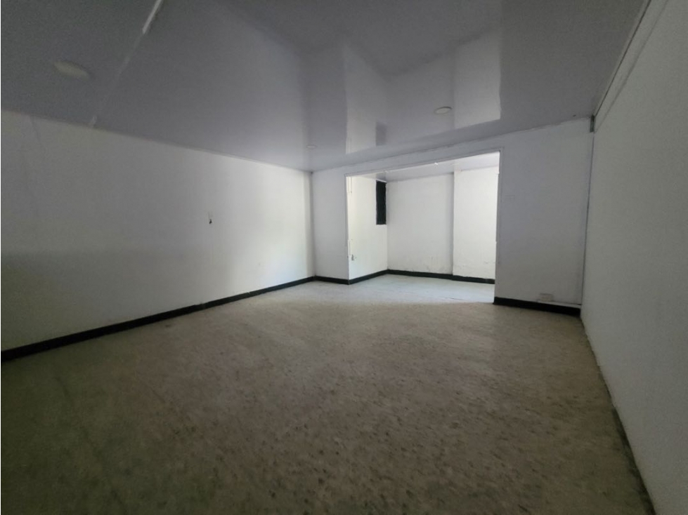 Local en arriendo el poblado Autonoma — foto 3