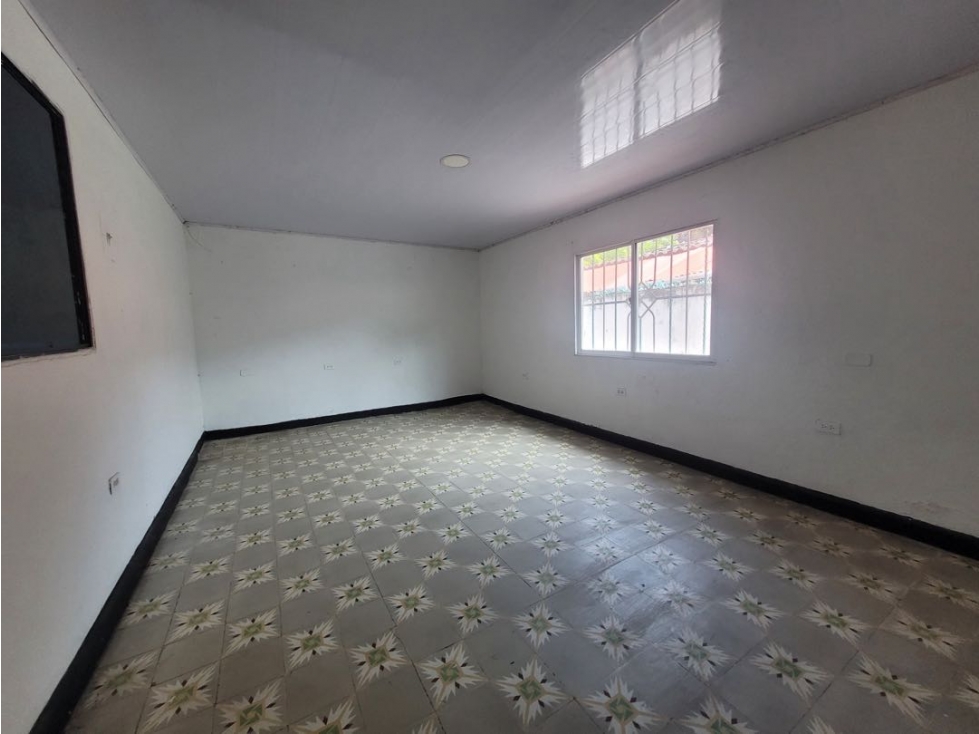 Local en arriendo el poblado Autonoma — foto 4