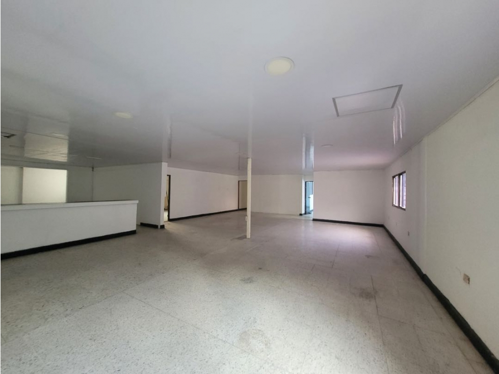 Local en arriendo el poblado Autonoma — foto 5