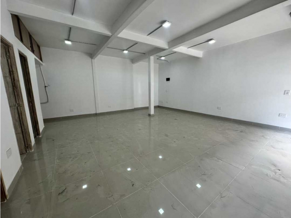 Local en arriendo en centro de envigado — foto 4