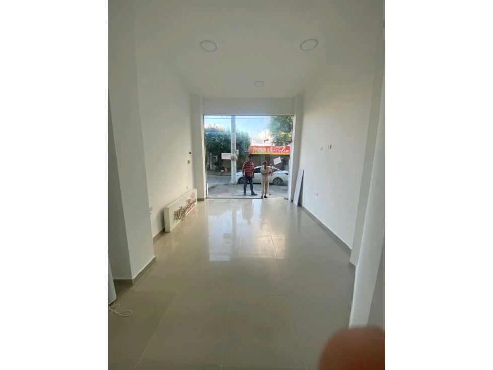 Local en arriendo en el centro - 1