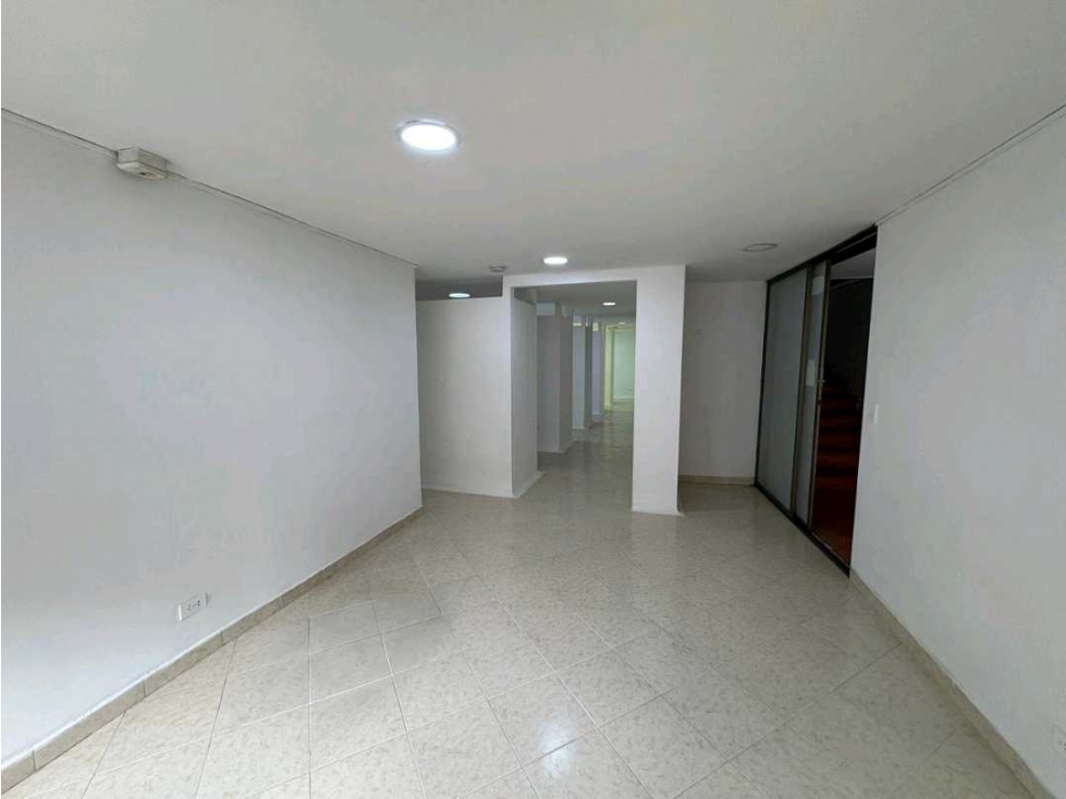 Local en arriendo en el centro de envigado