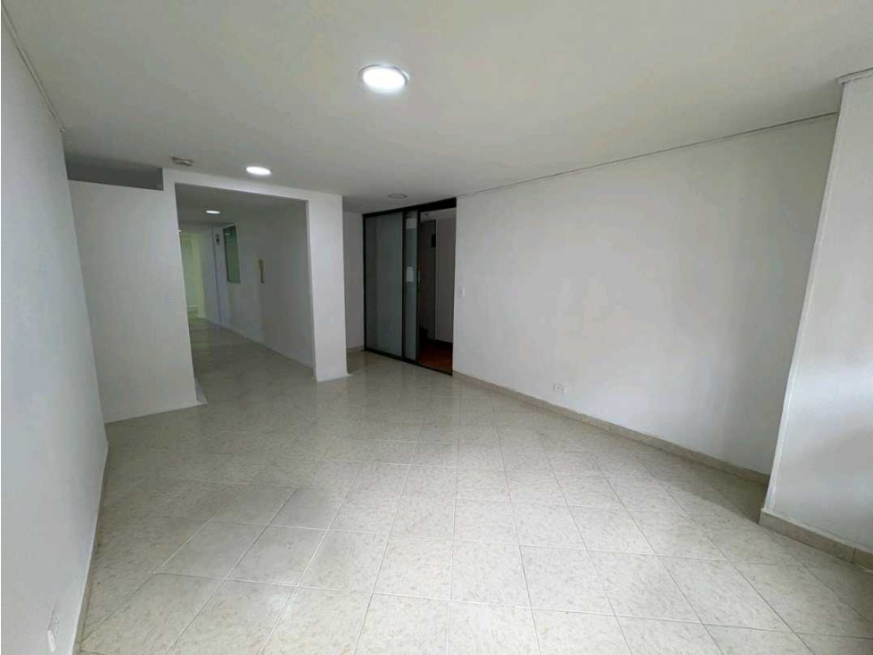 Local en arriendo en el centro de envigado — foto 2