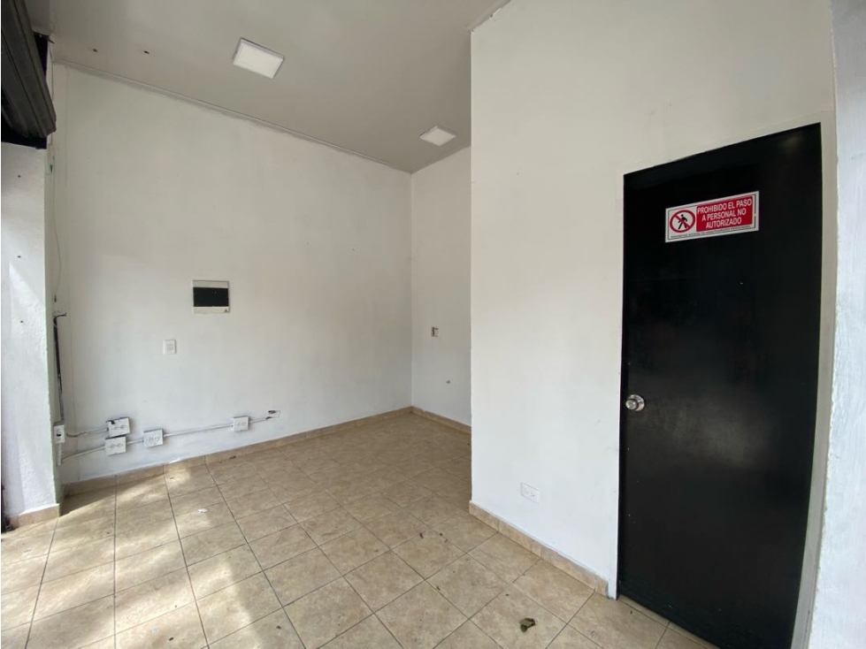 Local en arriendo en Laureles Medellín — foto 4