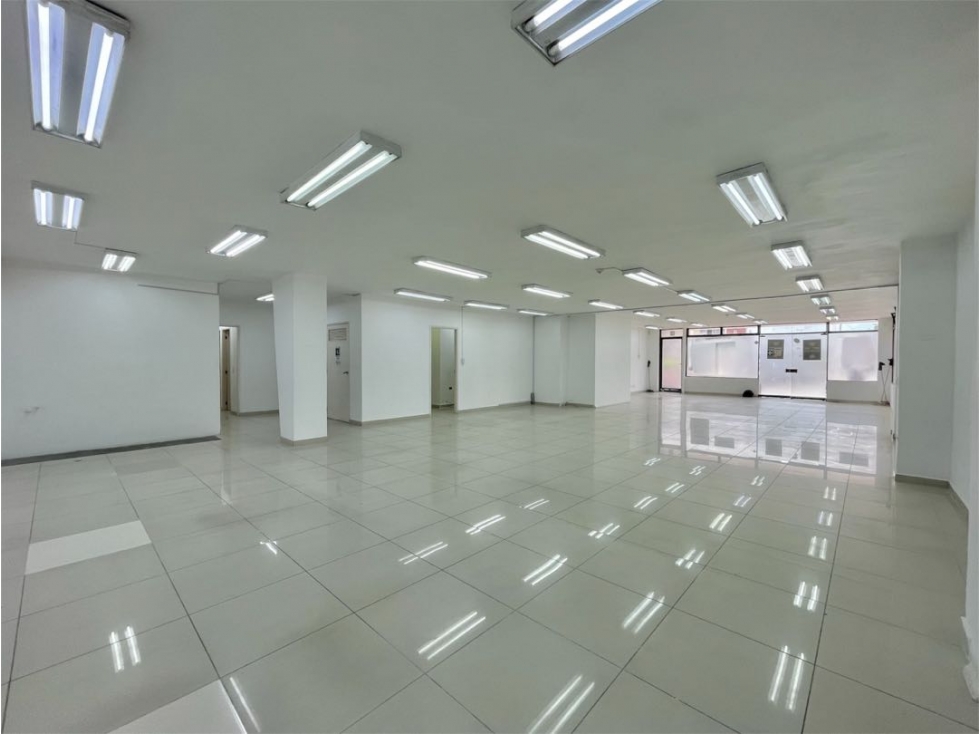LOCAL EN ARRIENDO Y VENTA EN MEDELLÍN SAN JUAN — foto 4